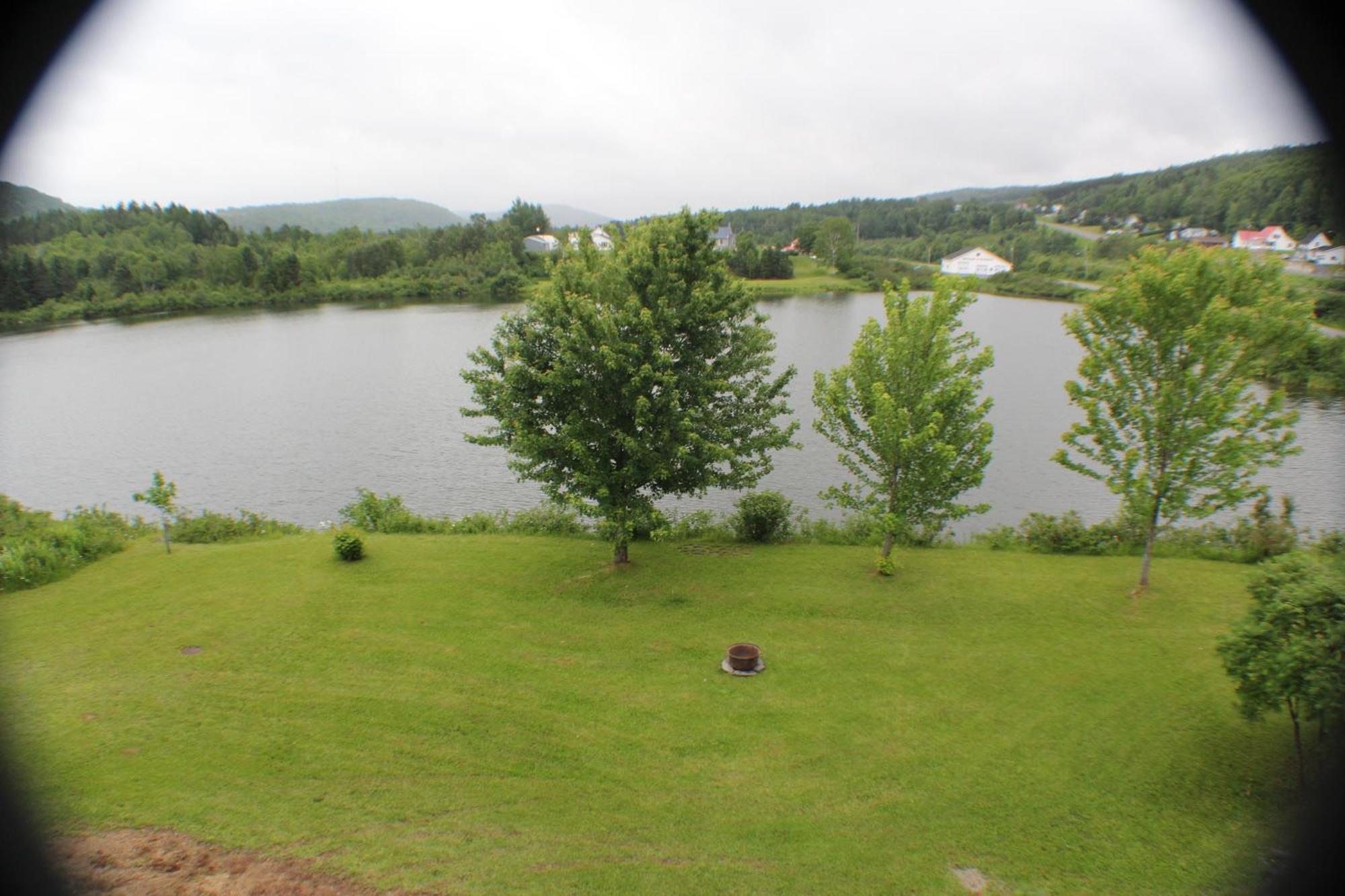 Manoir Des Lacs Lac Baker المظهر الخارجي الصورة